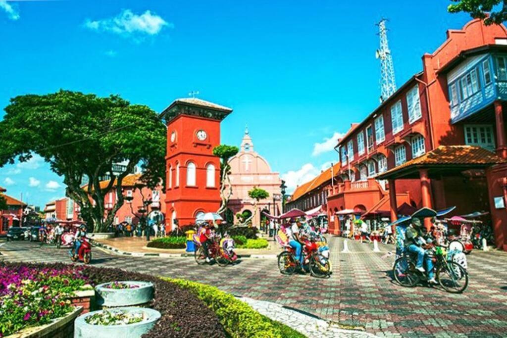 Mahkota Pool View Apartment Near A'Famosa & Jonker Malacca Bagian luar foto
