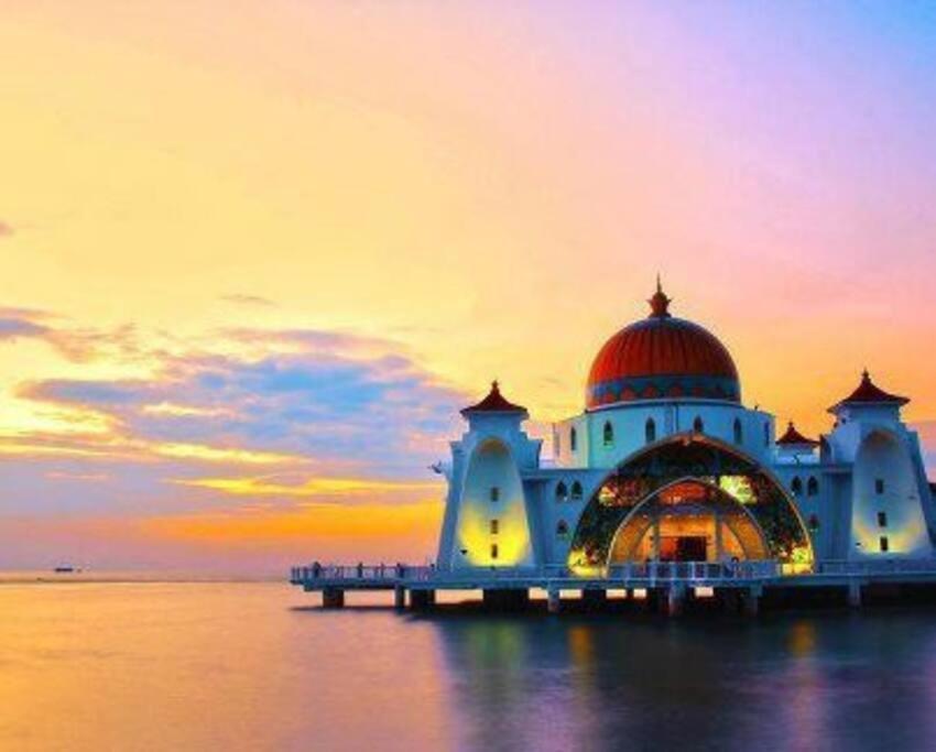 Mahkota Pool View Apartment Near A'Famosa & Jonker Malacca Bagian luar foto